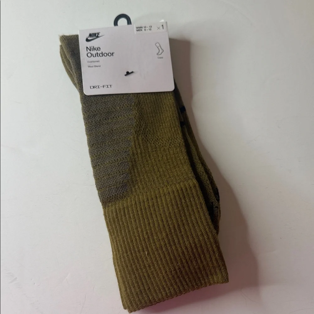 Nike Outdoor Cushioned Wool Blend Socks Green / Brown Large